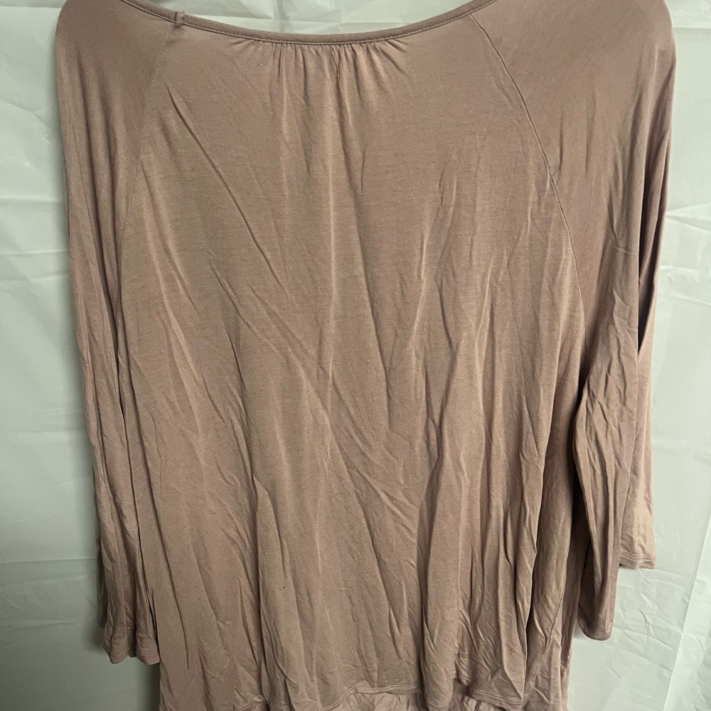 Old Navy Women's Dusty Pink Blouse - Picture 3 of 4